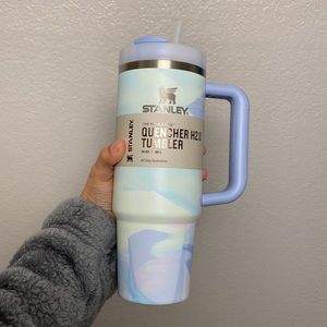 NEW Stanley 30 oz Cool Serene